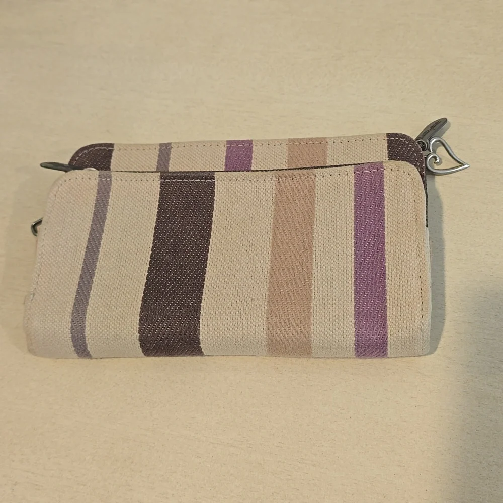thirty-one Free To‎ Be Soft Wallet in Purple Twill Stripe